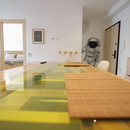 Apollo Apartment By Holistay Tiranë Luaran gambar