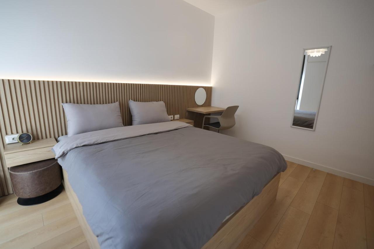 Apollo Apartment By Holistay Tiranë Luaran gambar