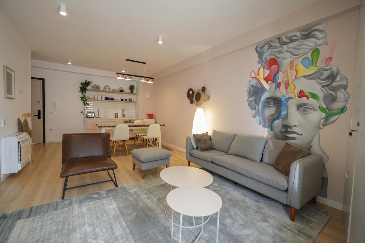 Apollo Apartment By Holistay Tiranë Luaran gambar