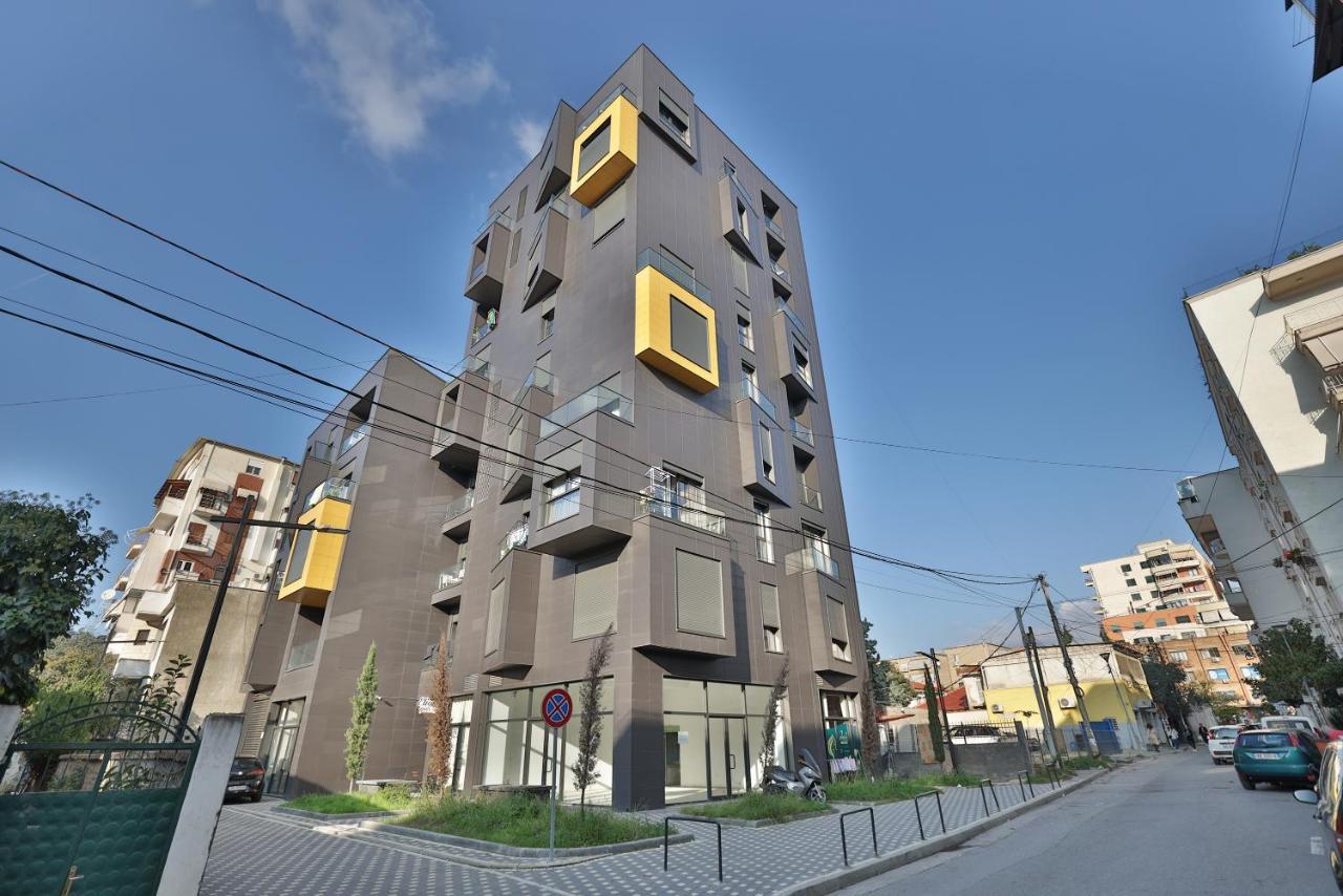 Apollo Apartment By Holistay Tiranë Luaran gambar